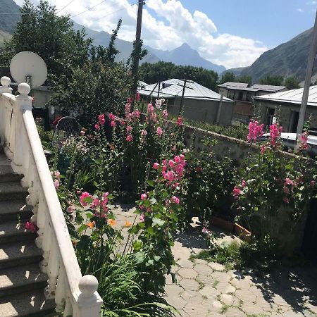 Nino'S Guest House Kazbegi Ngoại thất bức ảnh