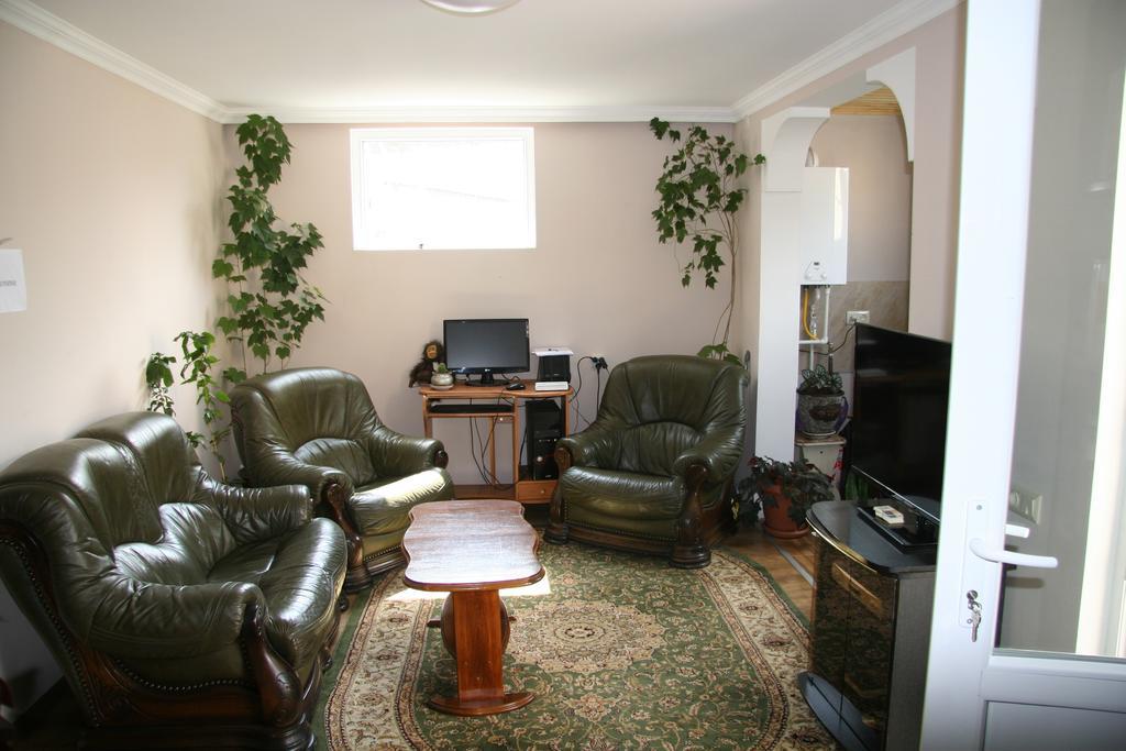 Nino'S Guest House Kazbegi Ngoại thất bức ảnh